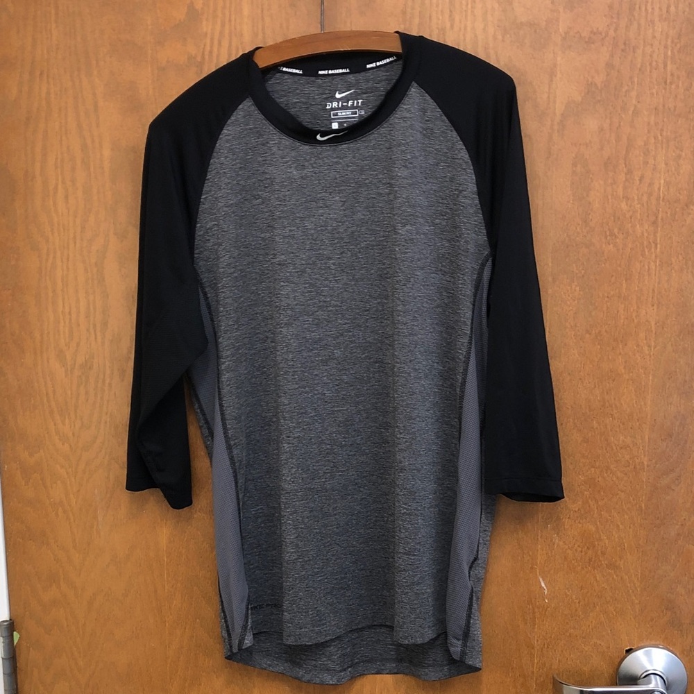 Nike Men's Black and Gray Long Sleeve Tee